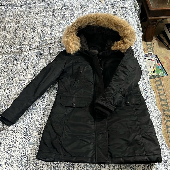 Women’s Spiewak quilted winter knee length parka - Picture 1 of 7
